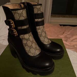 Gucci GG Supreme Ankle Boots with Buckles - Black Leather and Beige Canvas